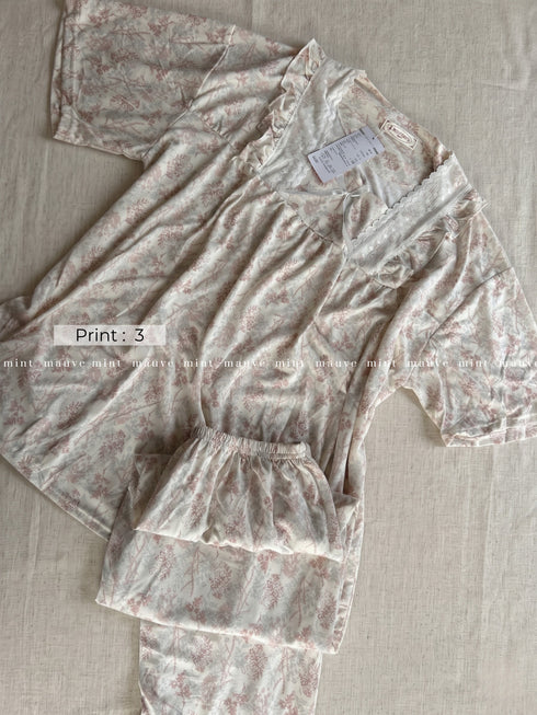 Half-Sleeved Lace Pajama and Trousers Set
