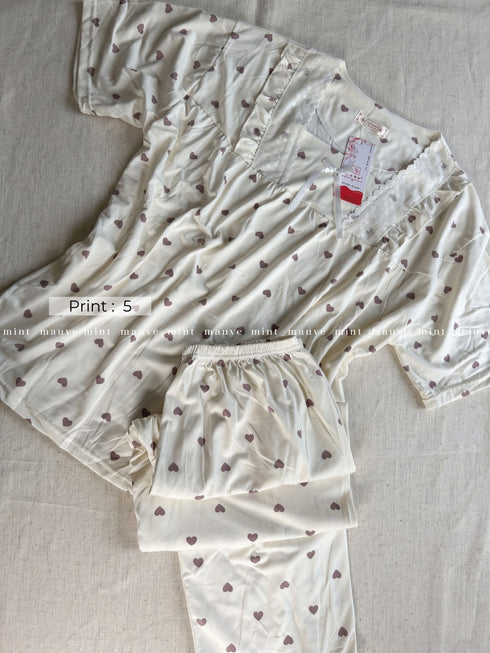 Half-Sleeved Lace Pajama and Trousers Set