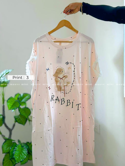 Lace sleeve oversized tee — side view