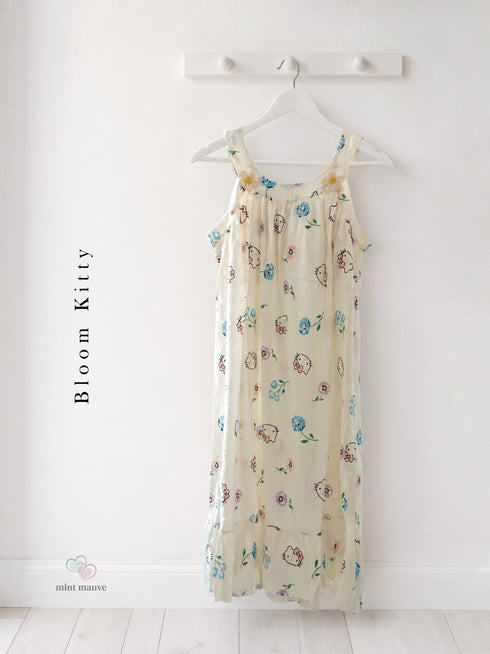 The Daisy Strap Padded Maxi
