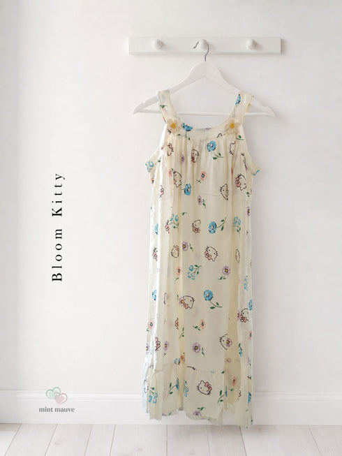 The Daisy Strap Padded Maxi