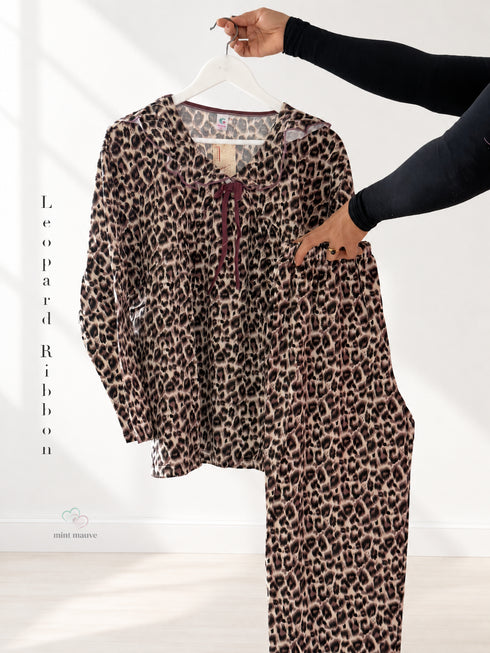 Peter Pan Collar Lounge Set