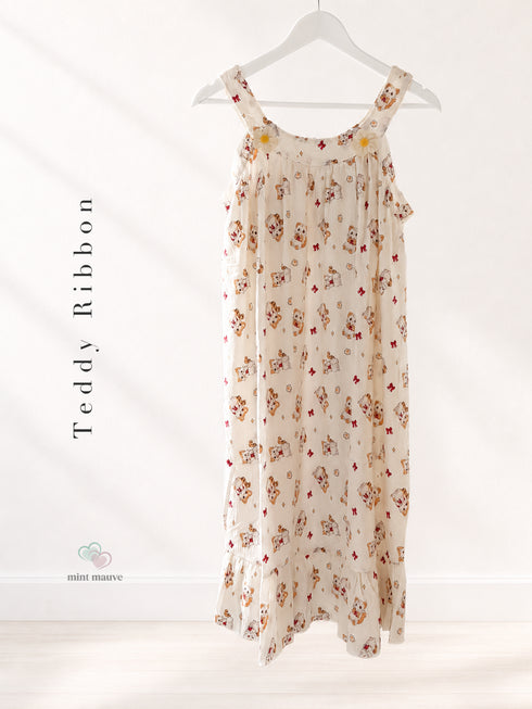 The Daisy Strap Padded Maxi